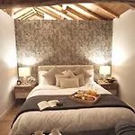 Casa Grande De Covas-Apartamentos Boutique En La Ribeira Sacra *