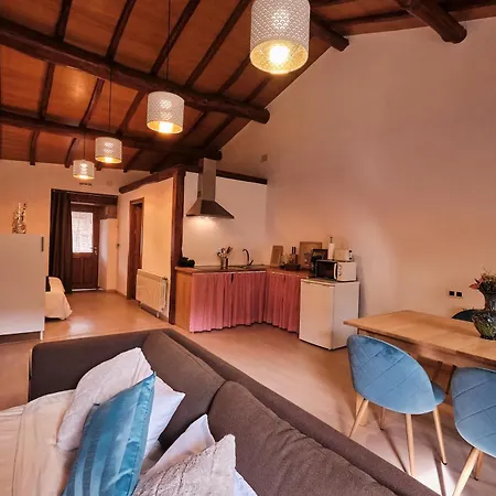 Casa Grande De Covas-rural Boutique&agroturismo En La Ribeira Sacra *