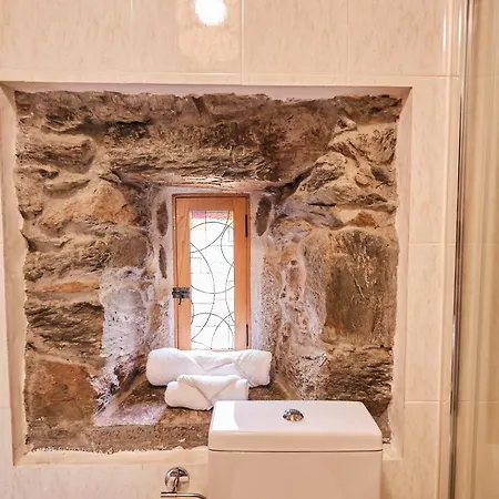 Casa Grande De Covas-rural Boutique&agroturismo En La Ribeira Sacra *