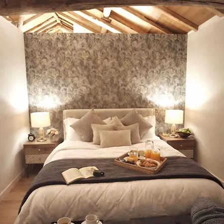 Casa Grande De Covas-rural Boutique & En La Ribeira Sacra *
