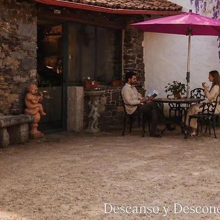 Casa Grande De Covas-rural Boutique & En La Ribeira Sacra