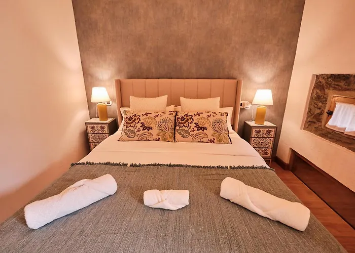 Casa Grande De Covas-apartamentos Boutique Turísticos- Ribeira Sacra *