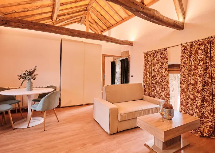Casa Grande De Covas-Apartamentos Boutique En La Ribeira Sacra