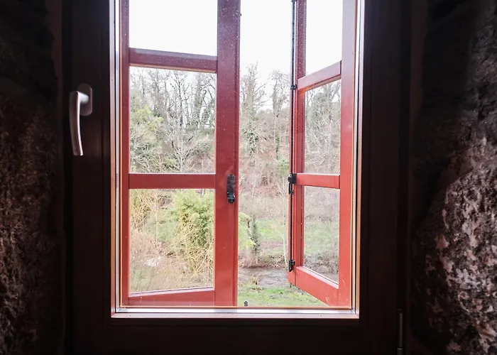 Casa Grande De Covas-Apartamentos Boutique En La Ribeira Sacra *