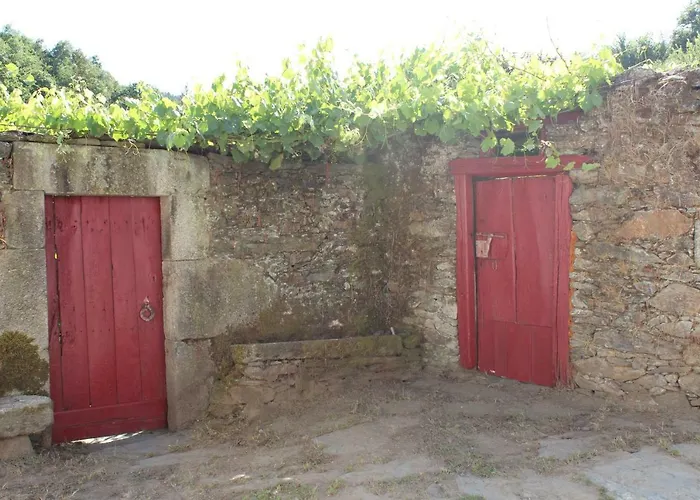 Casa Grande De Covas-Apartamentos Boutique En La Ribeira Sacra Apartment